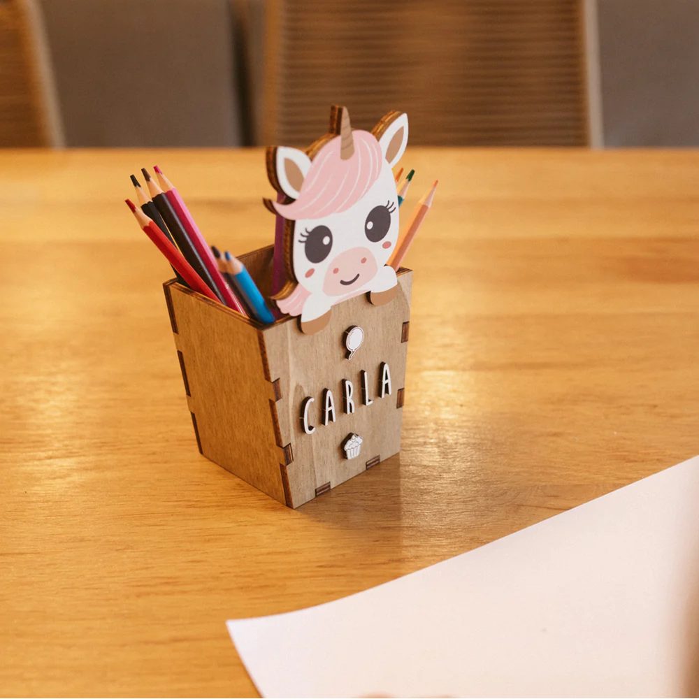 Portalápices de madera Unicornio